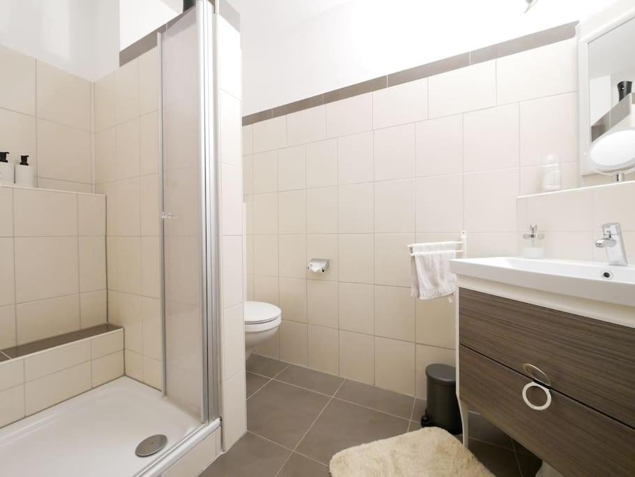 61 M2 Erdgeschosswohnung Mit Eigenem Parkplatz Vorm Haus Osnabrück Exterior foto